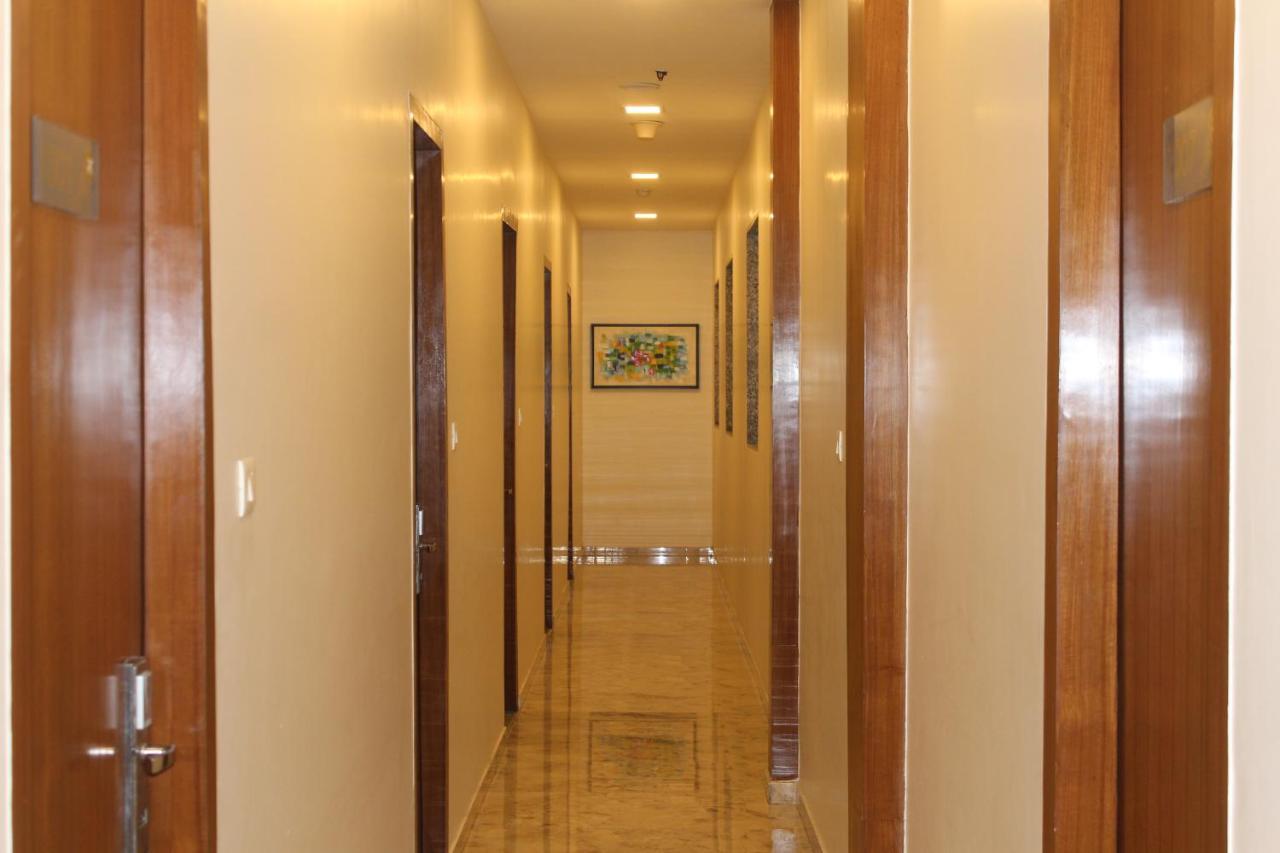 Hotel Airside Мумбаи Экстерьер фото